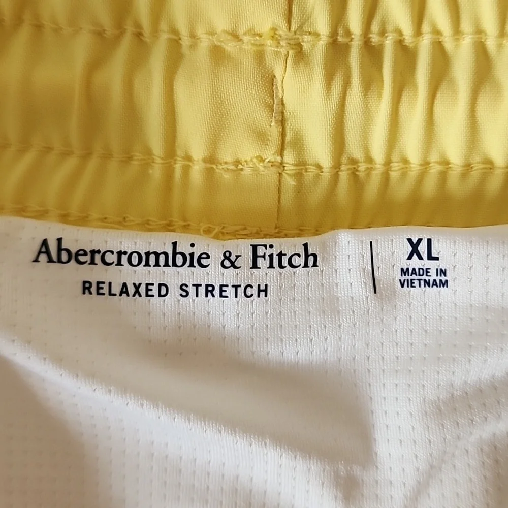 Abercrombie Fitch Yellow Short with Pocket Brand New